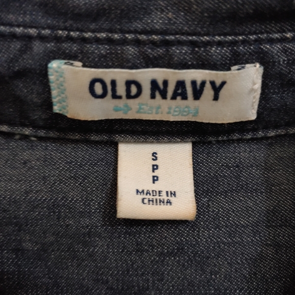 OLD NAVY | Denim Collared Button-Up Dress - Picture 5 of 5